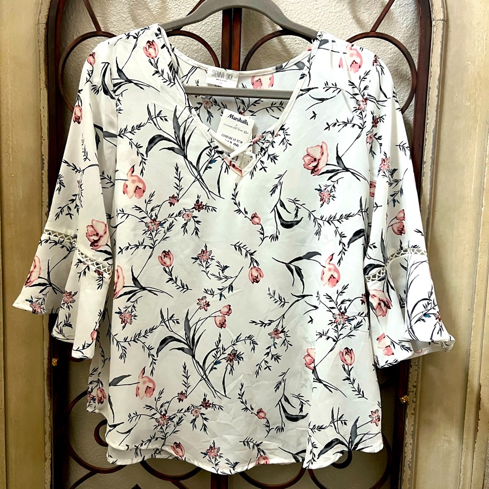 Sienna Sky Bell Sleeved Blouse